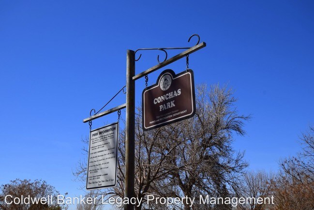 Building Photo - 9408 Candelaria Rd NE