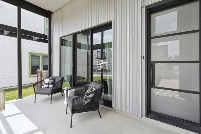Building Photo - 7400 Annette Cove