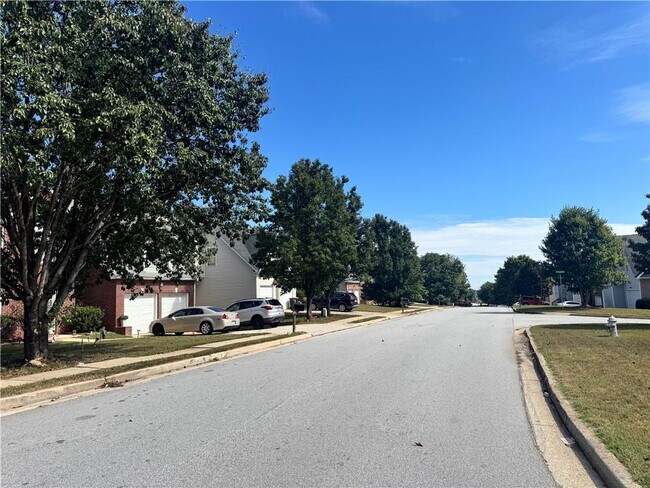 Building Photo - 3140 Ridge Hill Pkwy