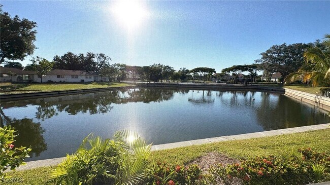 Building Photo - 9615 Halyards Ct