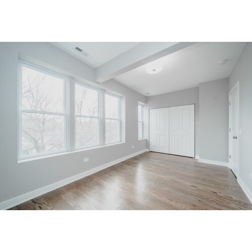 Building Photo - 1838 W 21st Pl
