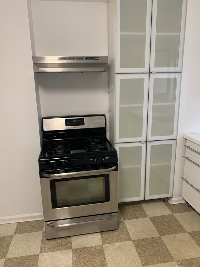 Building Photo - 4503 1/2 Corday Way