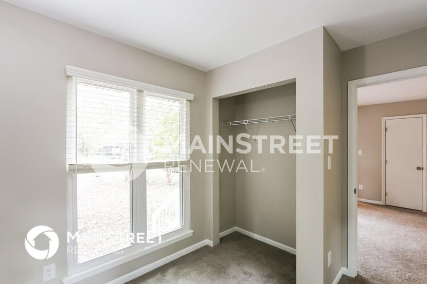 Building Photo - 4946 McAlpine Ln