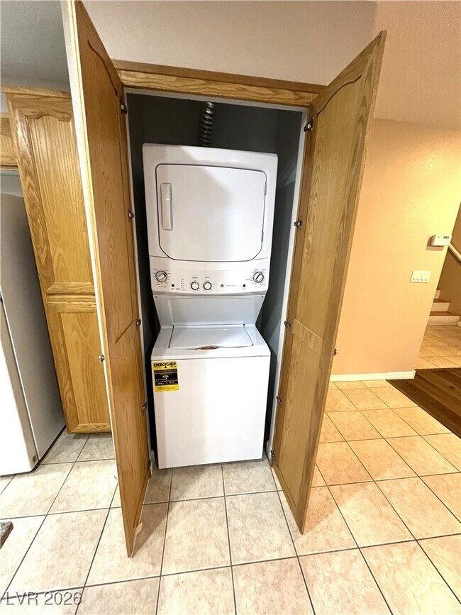 Building Photo - 7327 Laburnum St