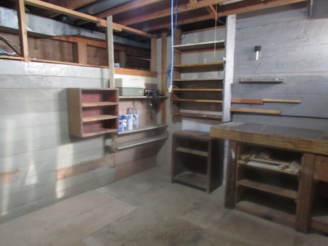 Building Photo - 3 BED | 2 BATH | CARPORT | WEST RAPID