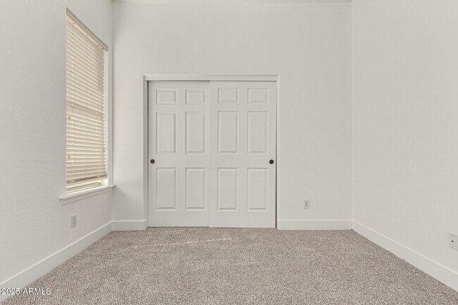 Building Photo - 3771 E Leo Pl