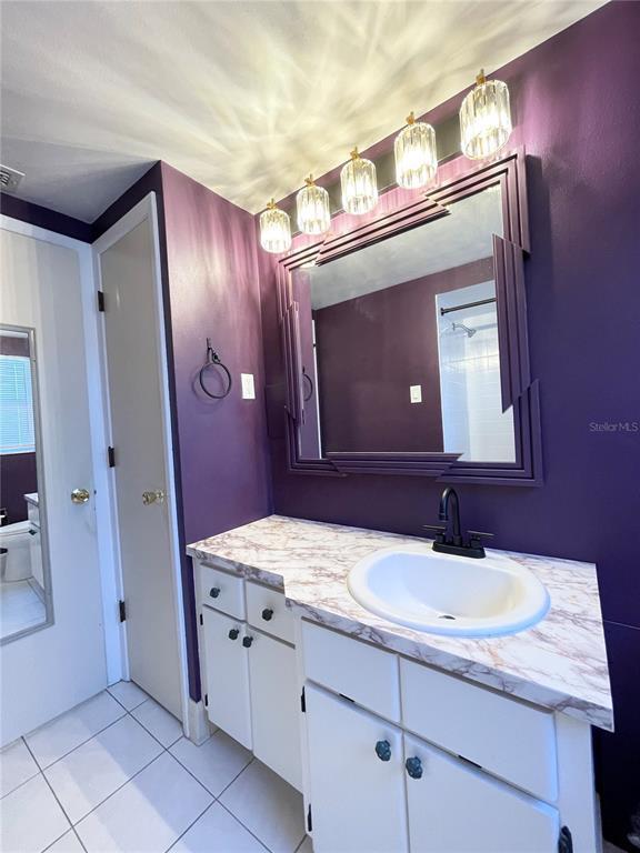 Building Photo - 10120 Willow Dr