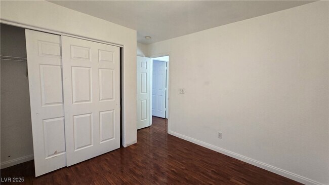 Building Photo - 2954 Savers Ct