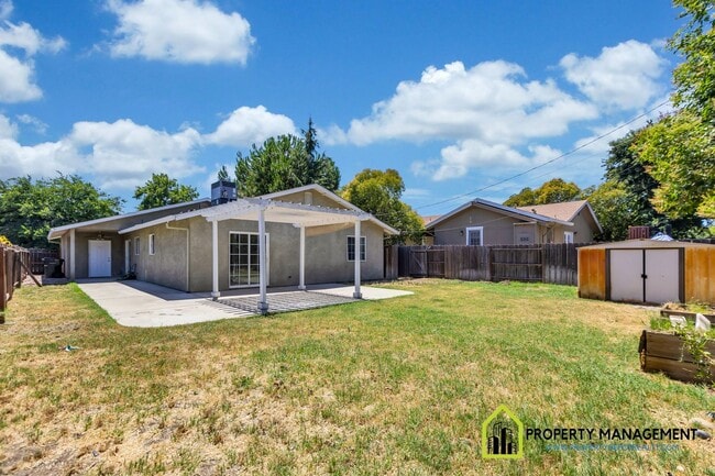 Building Photo - 3-Bedroom Home with Modern Touches-AF