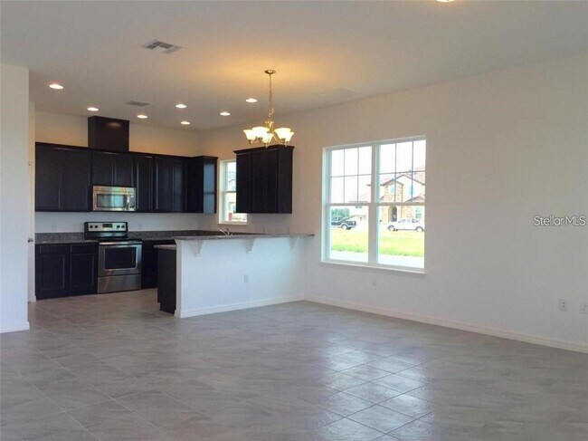 Building Photo - 9350 Woodcrane Dr