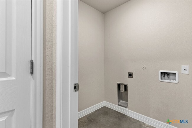 Building Photo - 803 White Meadow Ln