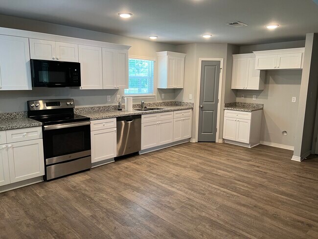 Building Photo - 9945 Kahana St