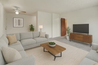 Building Photo - Rancho Tudor