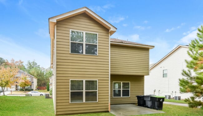 Building Photo - 7613 Absinth Dr