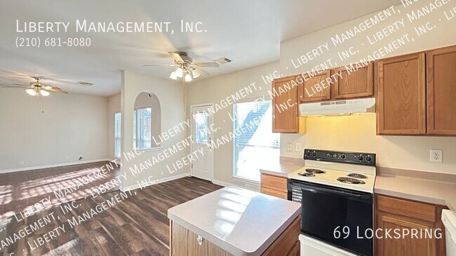 Building Photo - 69 Lockspring-