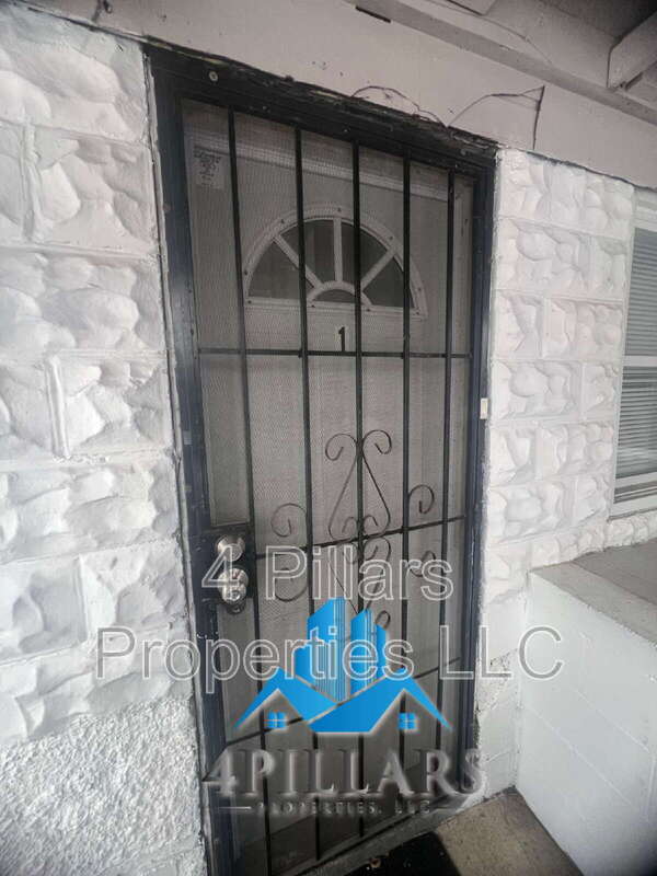 Building Photo - 5647 Sohl Ave