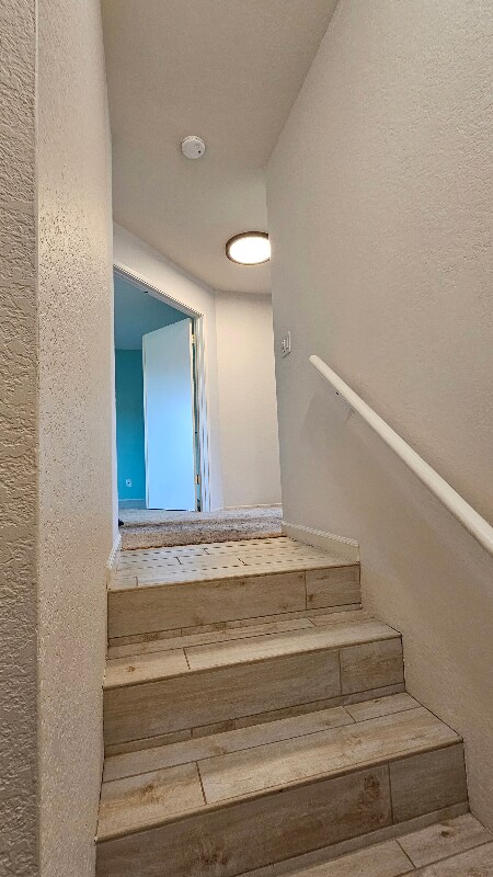 Building Photo - 675 Auburn Way