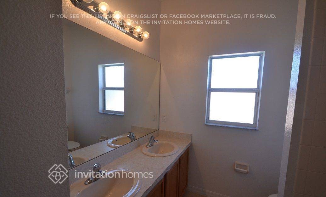 Building Photo - 4024 Navigator Way