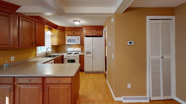Building Photo - 32 Sentry Way