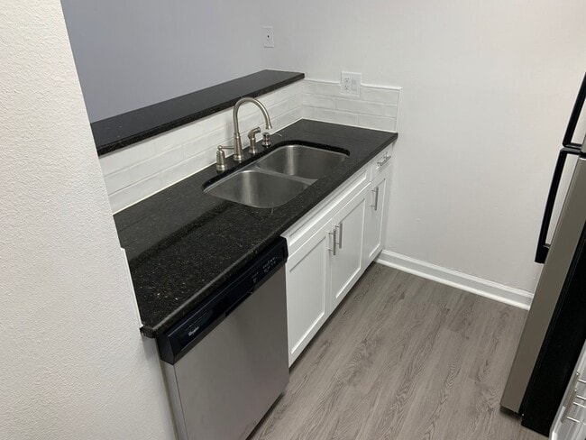 Building Photo - 4752 Walden Cir
