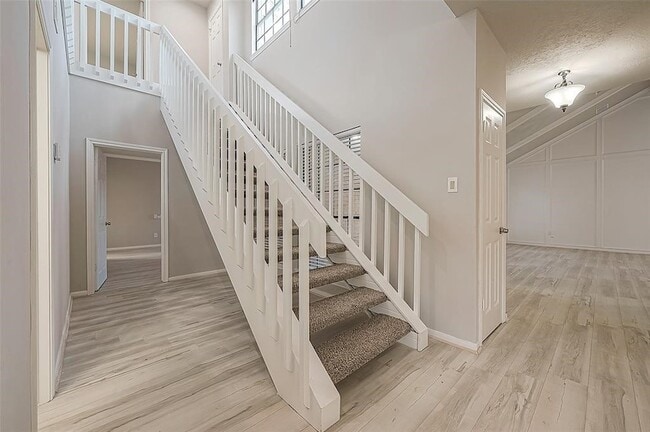 Building Photo - 3127 Ashfield Dr
