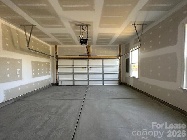 Building Photo - 5715 Gulch Pl