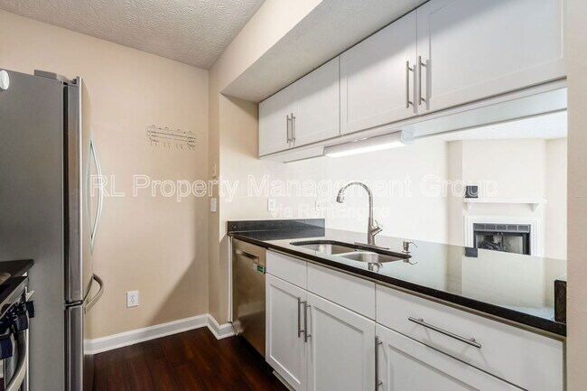 Building Photo - 1812 Bennigan Dr
