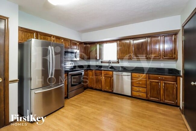 Building Photo - 8781 Wildbrook Ct