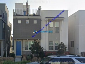 Building Photo - Fully furnished one-bedroom, one-bath condo