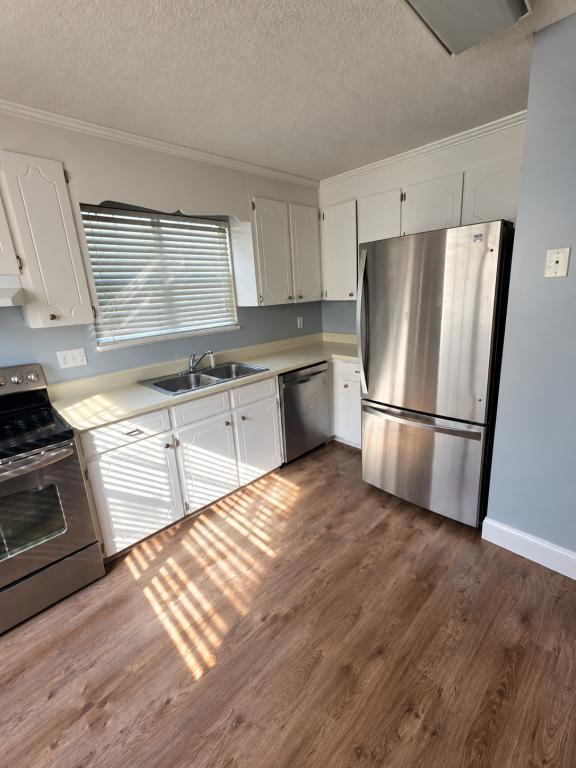 Building Photo - 107 Country Village Ct