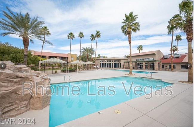 Building Photo - 5220 Indian River Drive