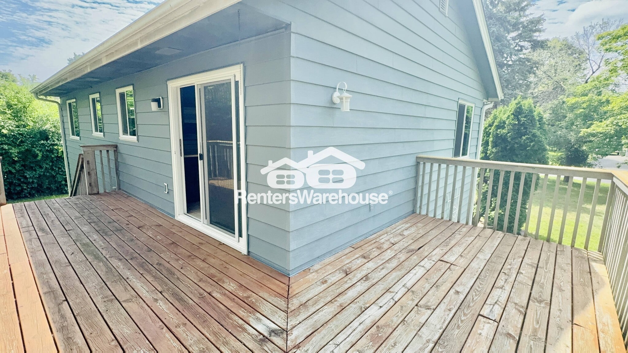 Building Photo - 905 97th Ln NE