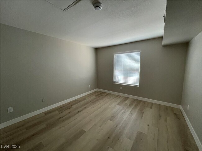 Building Photo - 2300 E Silverado Ranch Blvd