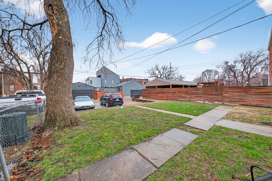 Building Photo - 4170 McRee Ave