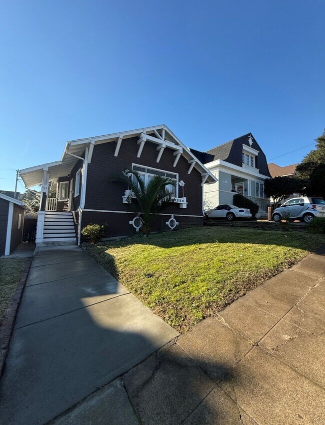 Building Photo - Vallejo's Heritage District
