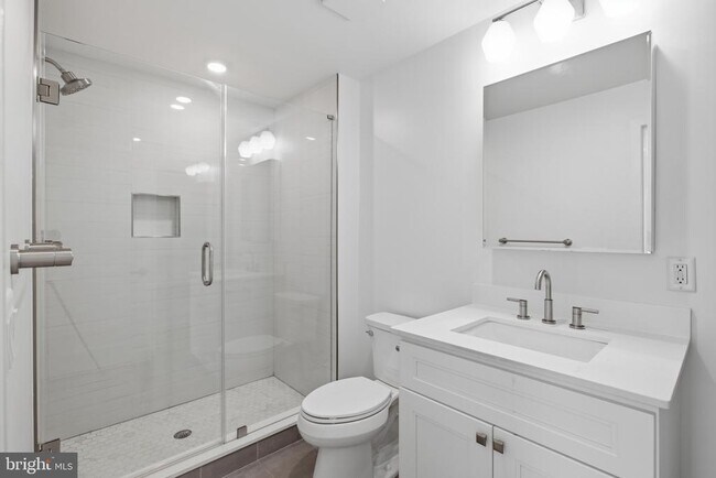 Building Photo - 3637 N 16th St