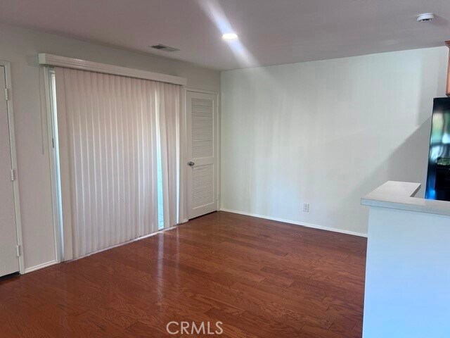Building Photo - 6098 Terrace Ln