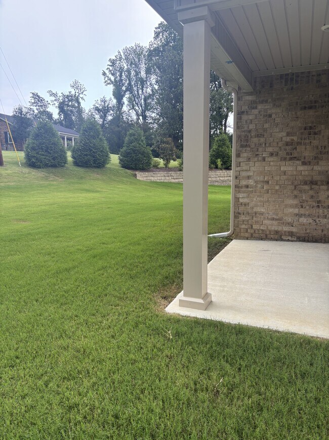 Building Photo - 46 Colonial Cv