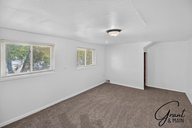 Building Photo - 21787 Nevada Ave