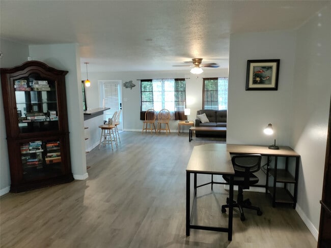 Building Photo - 77 Cardinal Dr