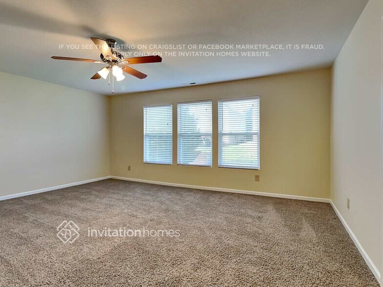 Building Photo - 938 Littleton Dr
