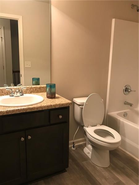 Building Photo - 343 Turtle Creek Dr