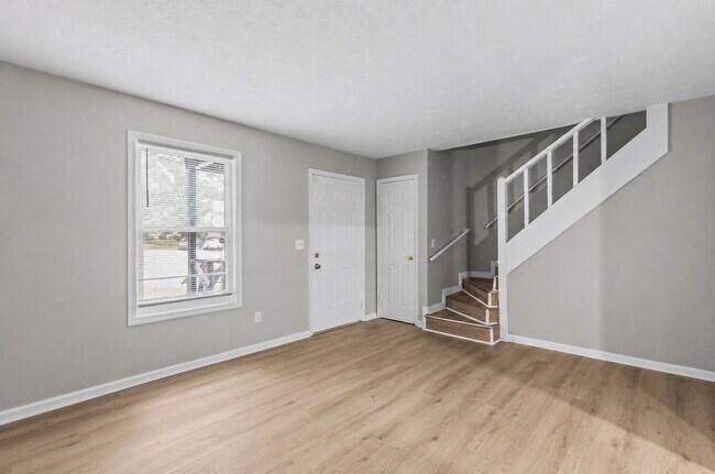 Building Photo - 1227 Creek Forest Ct NW