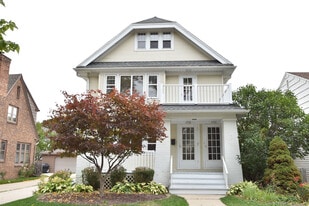 Building Photo - 5706 N Bay Ridge Ave