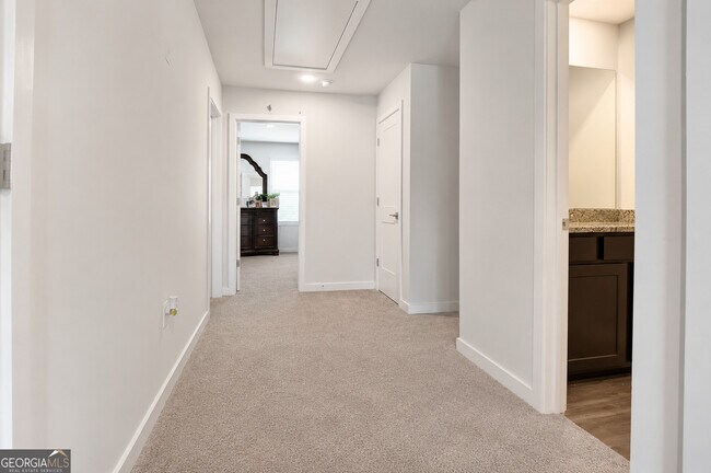 Building Photo - 1129 Bluecoat Cir