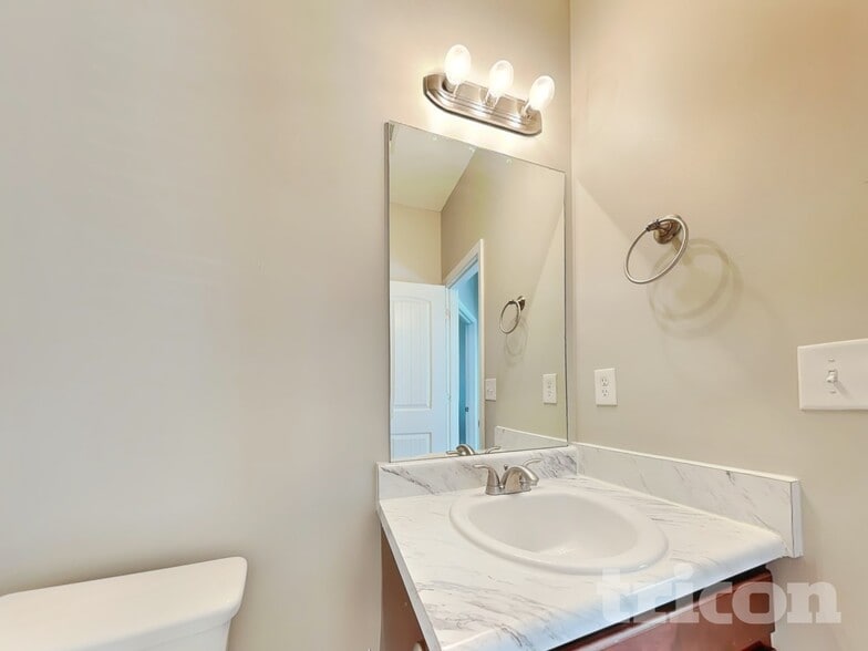 Building Photo - 249 White Creek Dr