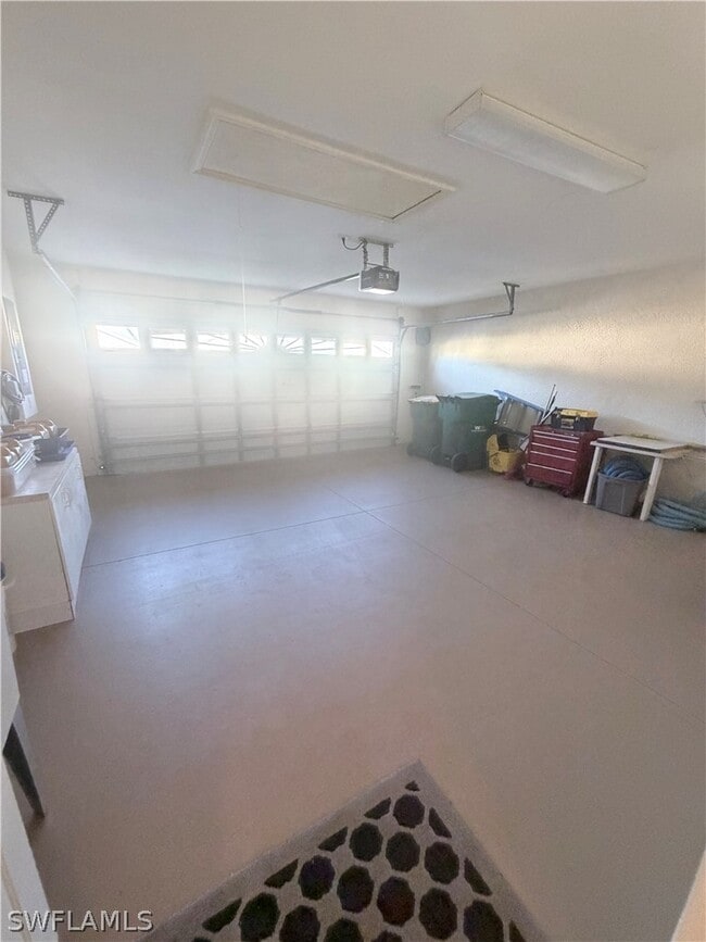 Building Photo - 8220 Ibis Cove Cir