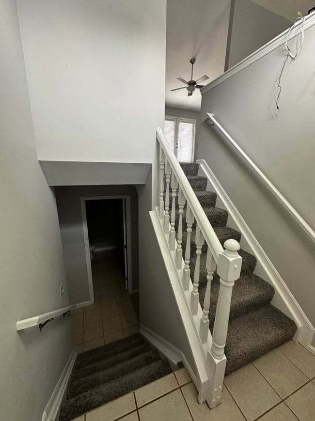 Building Photo - 1124 Kims St