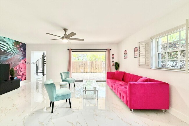 Building Photo - 2216 NE 18th Ave