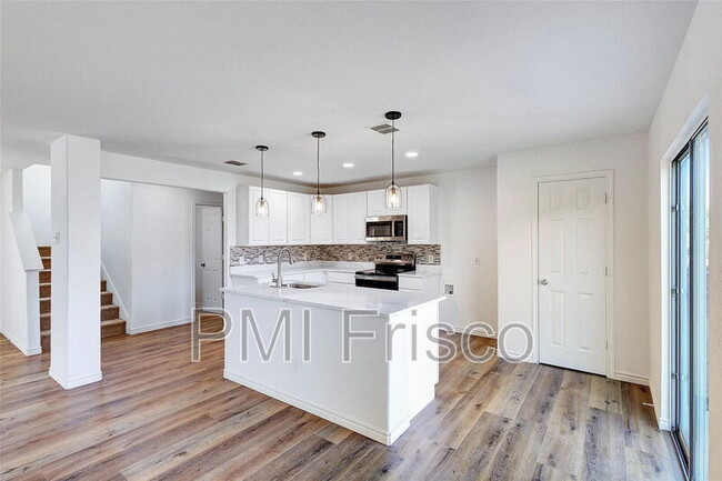 Building Photo - 934 Cedar Creek Dr